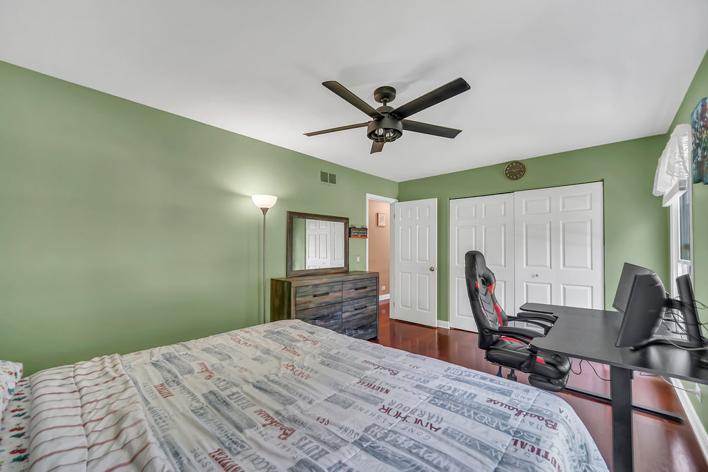 256 E Fox Hill Drive Property Photo 21