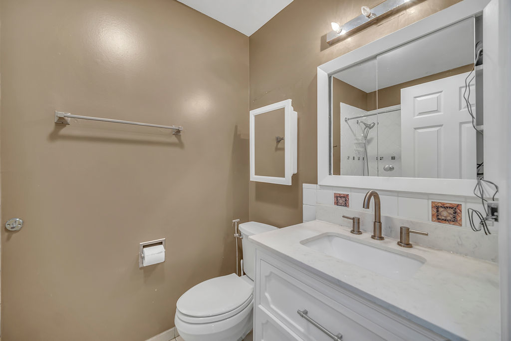 256 E Fox Hill Drive Property Photo 24