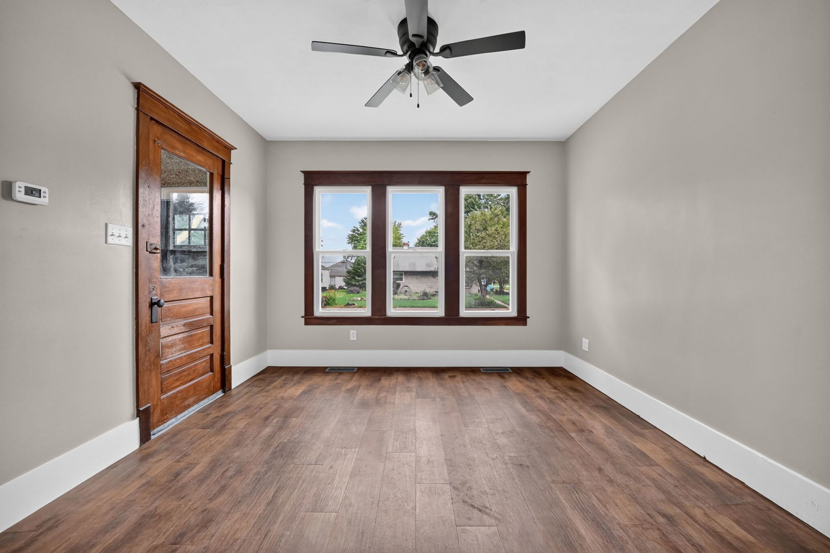 558 S 3rd Street Property Photo 5