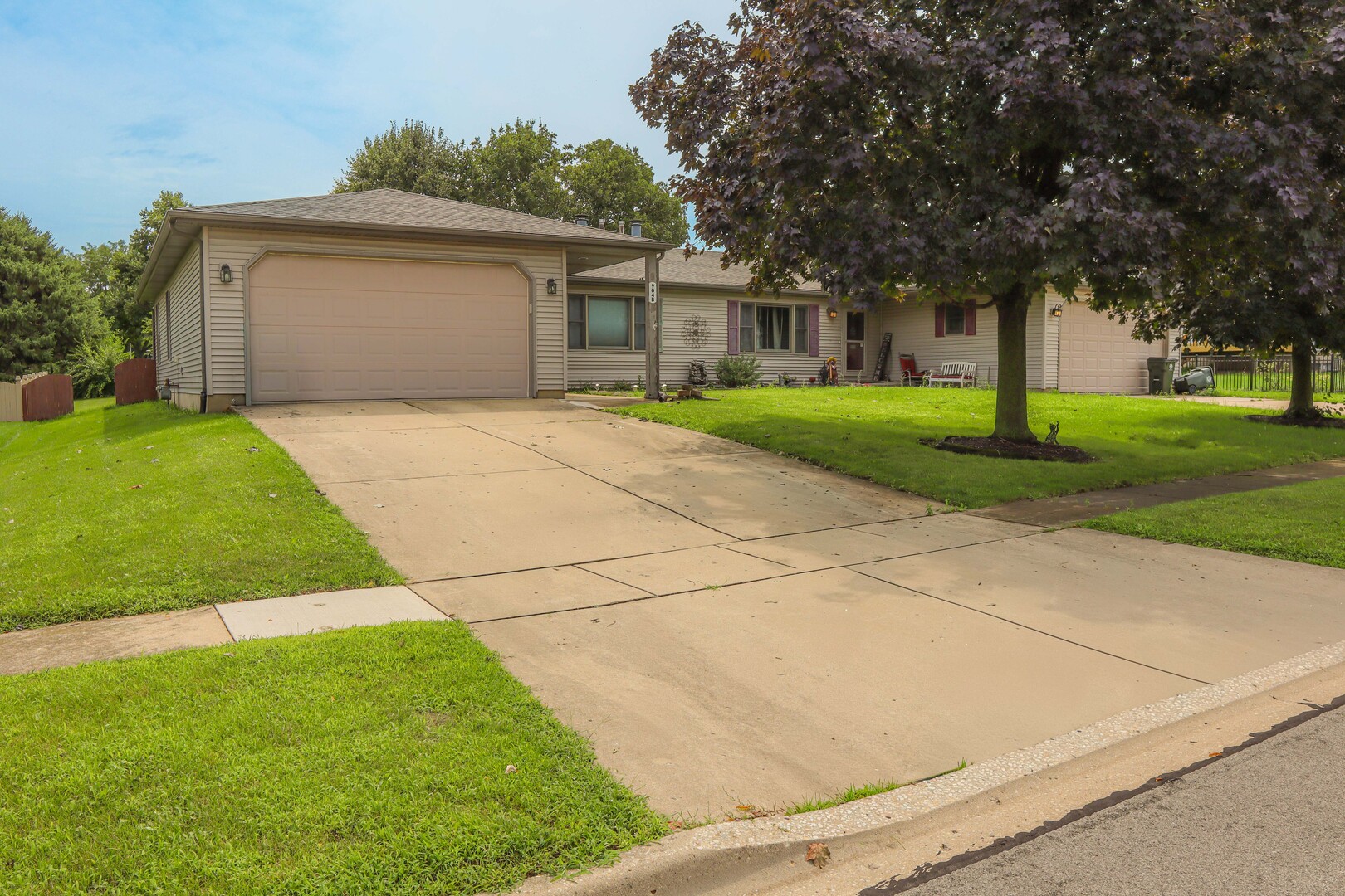 904 Harvest Trail B Property Photo 3