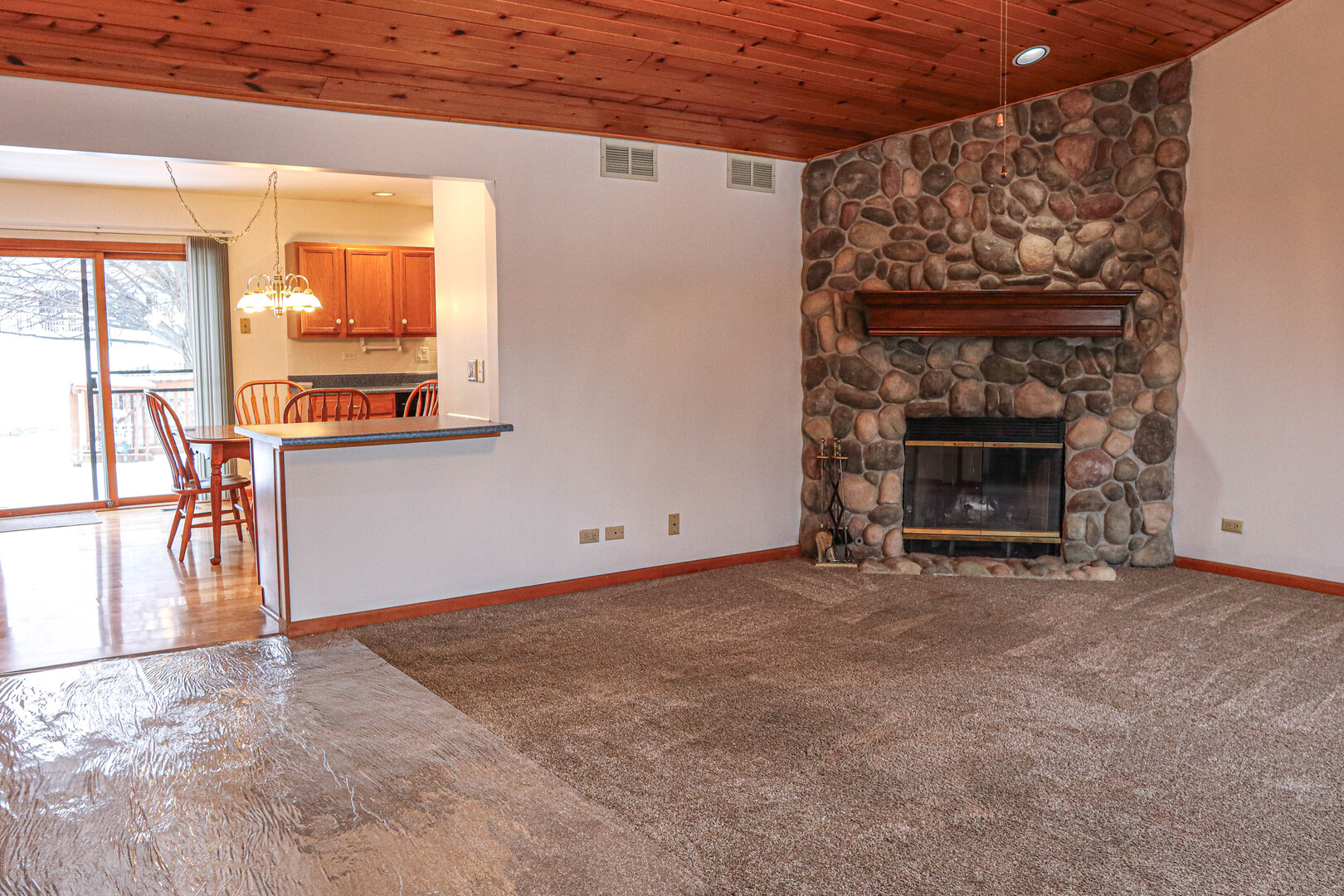 904 Harvest Trail B Property Photo 5