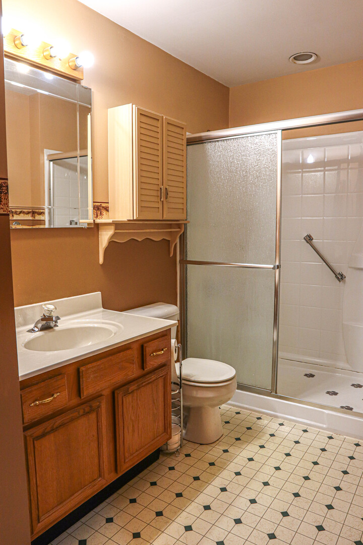 904 Harvest Trail B Property Photo 16