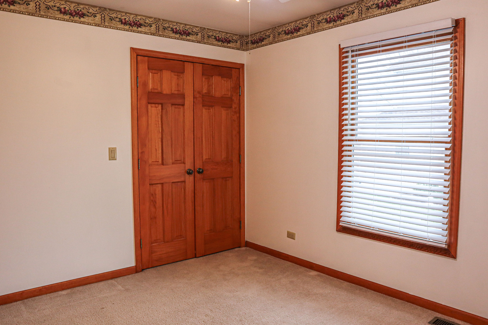 904 Harvest Trail B Property Photo 18