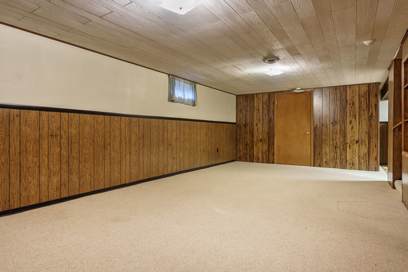 6225 Browns Parkway Property Photo 5