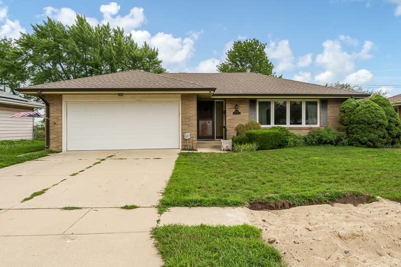 6225 Browns Parkway Property Photo 39