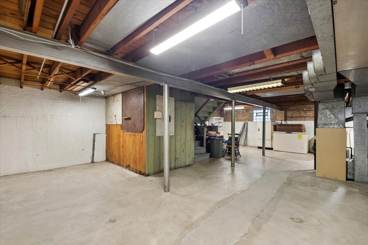 6354 W Cuyler Avenue Property Photo 16