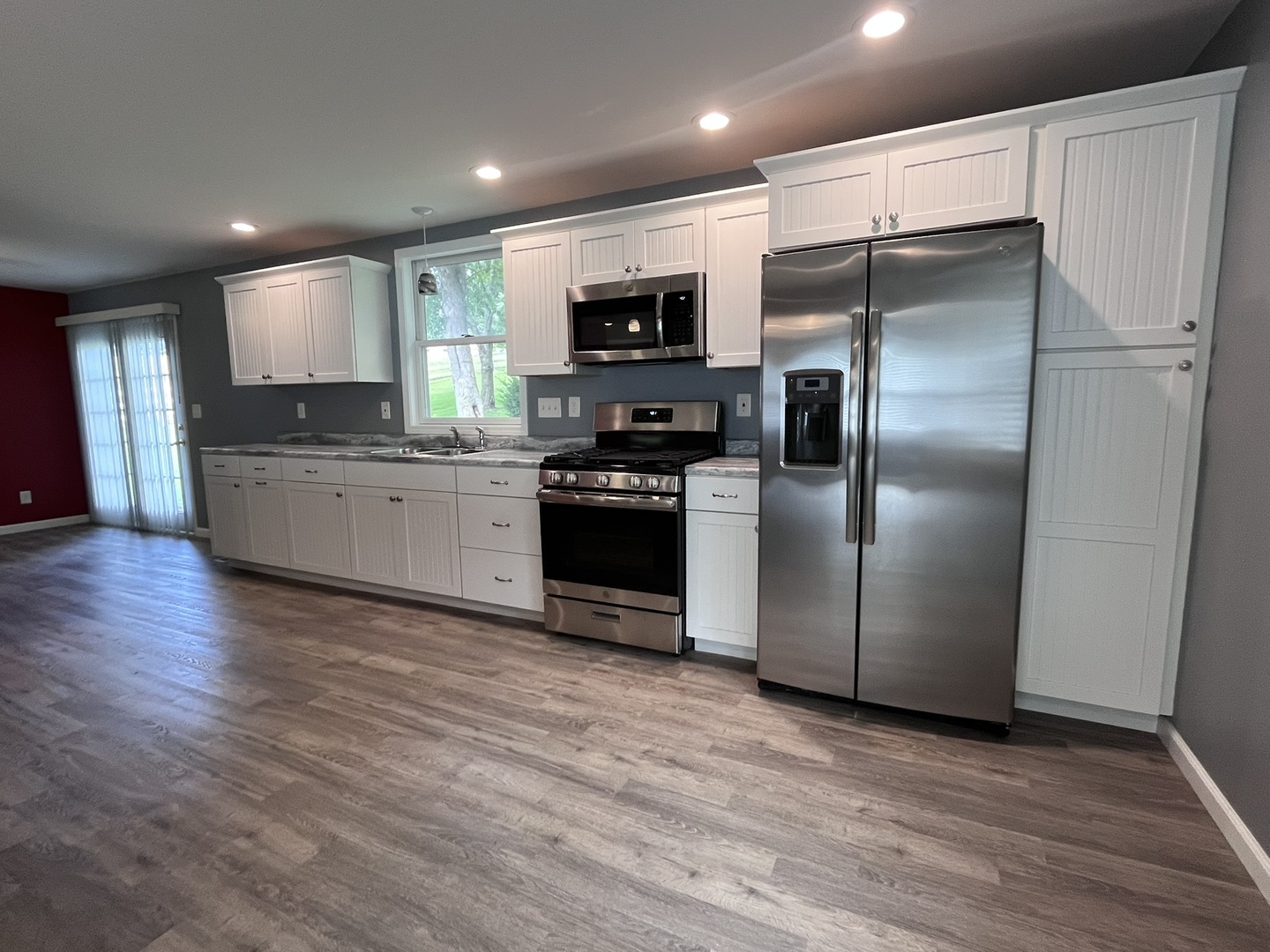 1720 Hugenberg Lane Property Photo 4