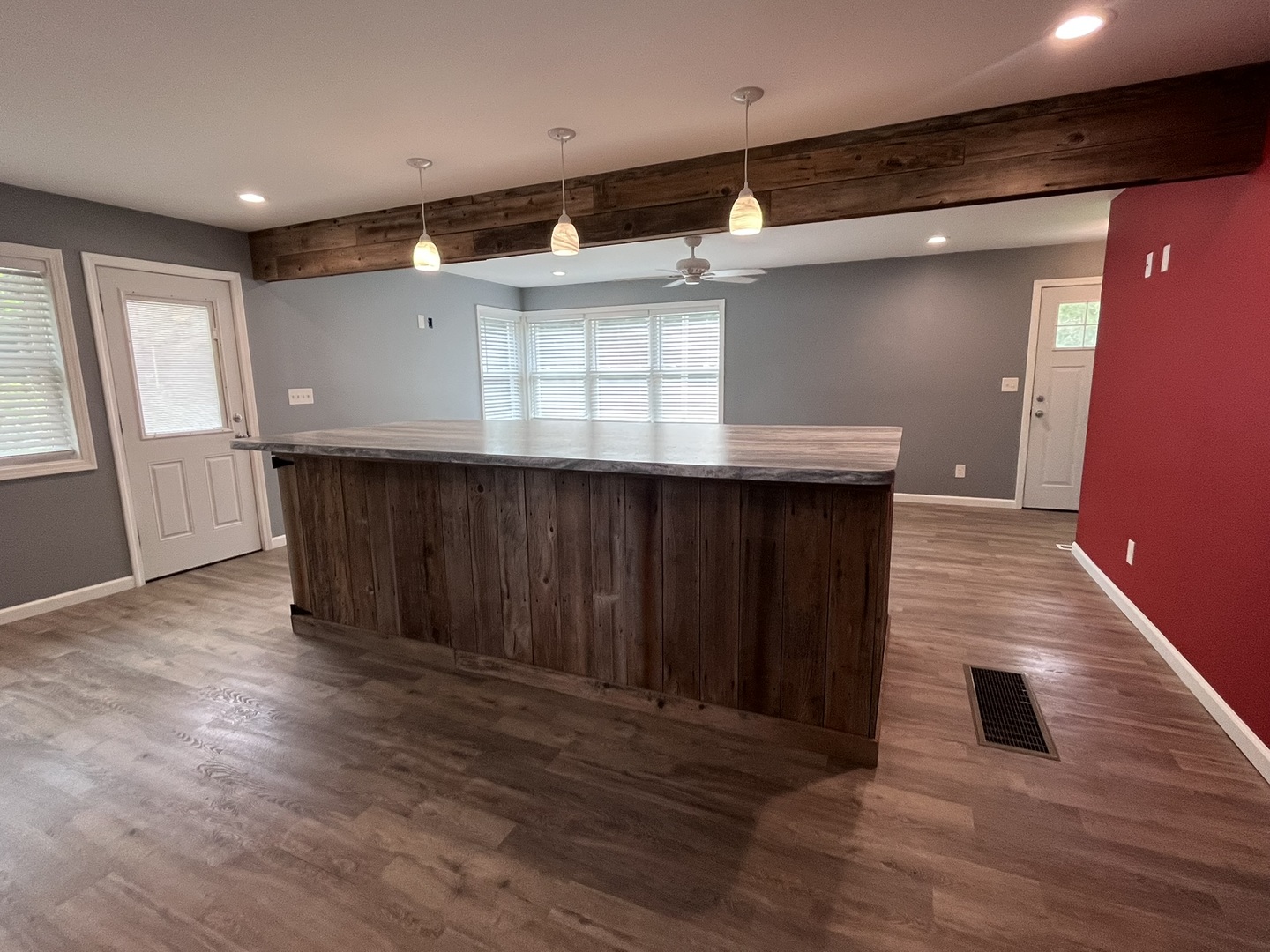 1720 Hugenberg Lane Property Photo 8