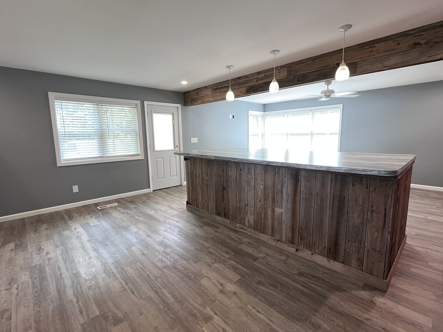 1720 Hugenberg Lane Property Photo 11