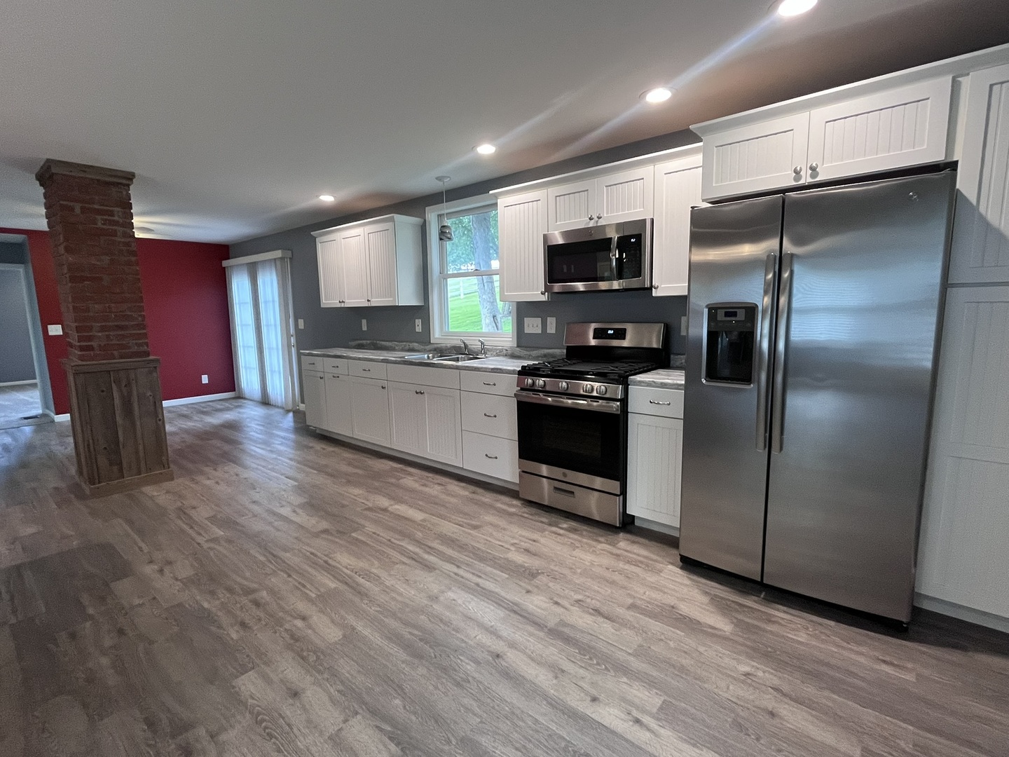 1720 Hugenberg Lane Property Photo 13