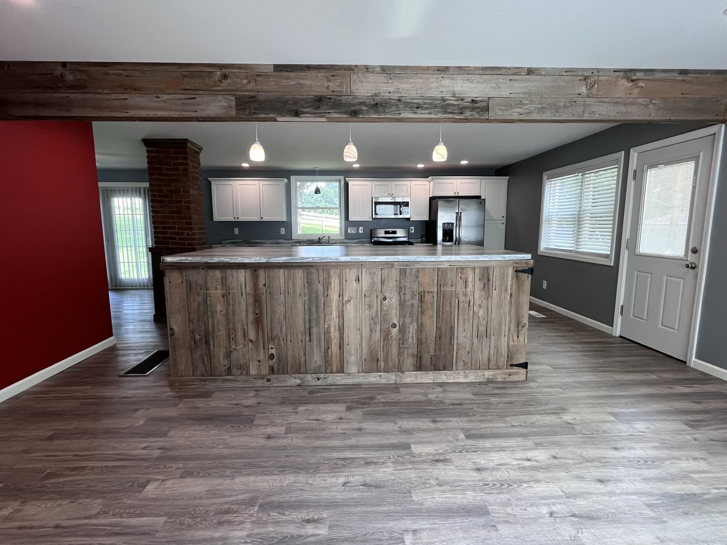1720 Hugenberg Lane Property Photo 17