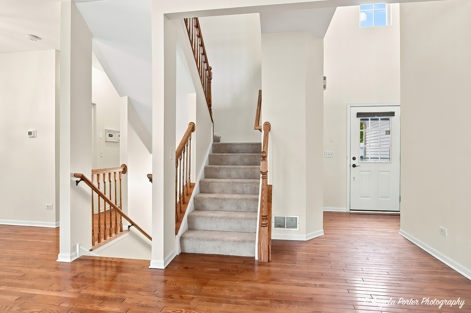 2714 Kendall Crossing Property Photo 2