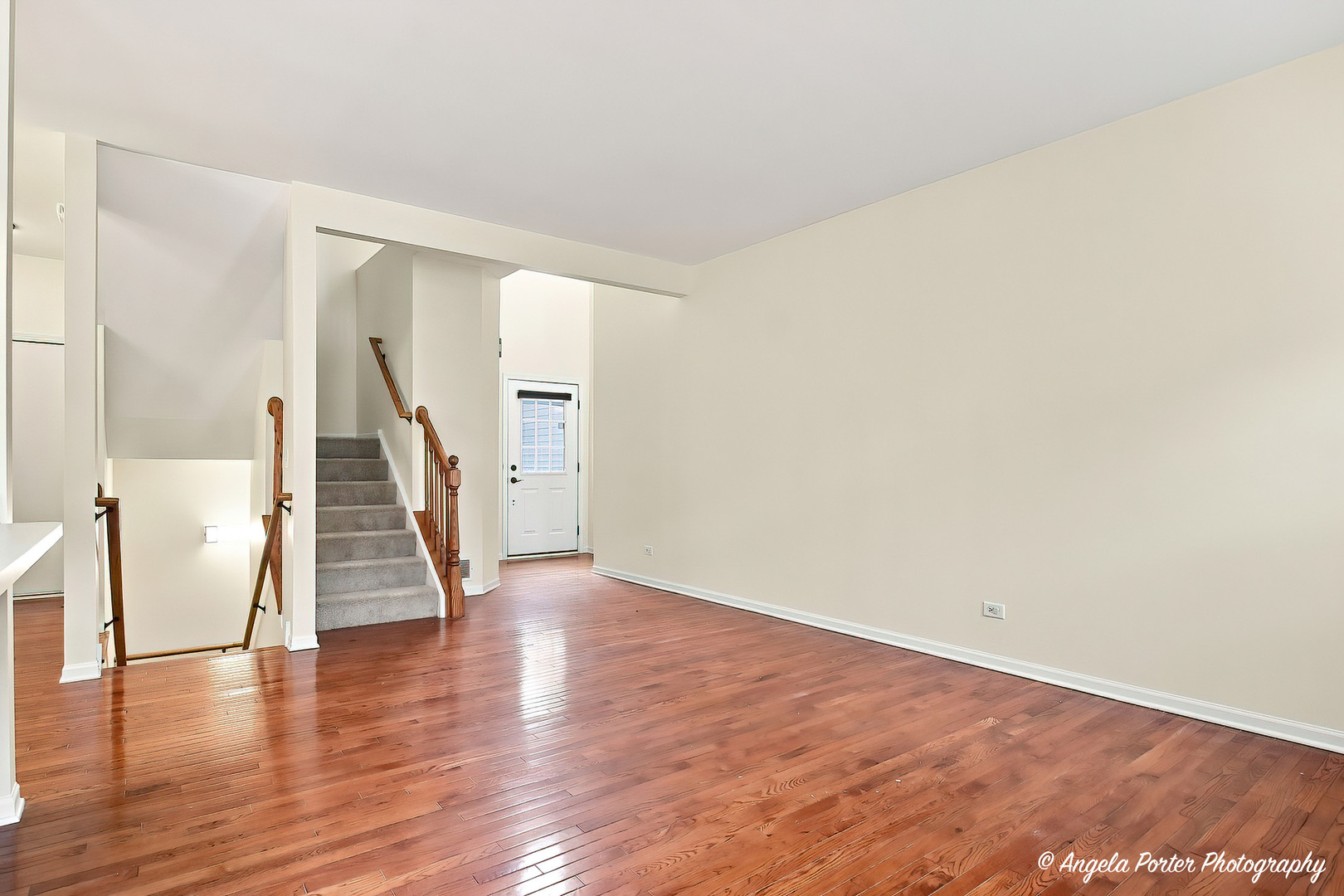 2714 Kendall Crossing Property Photo 5