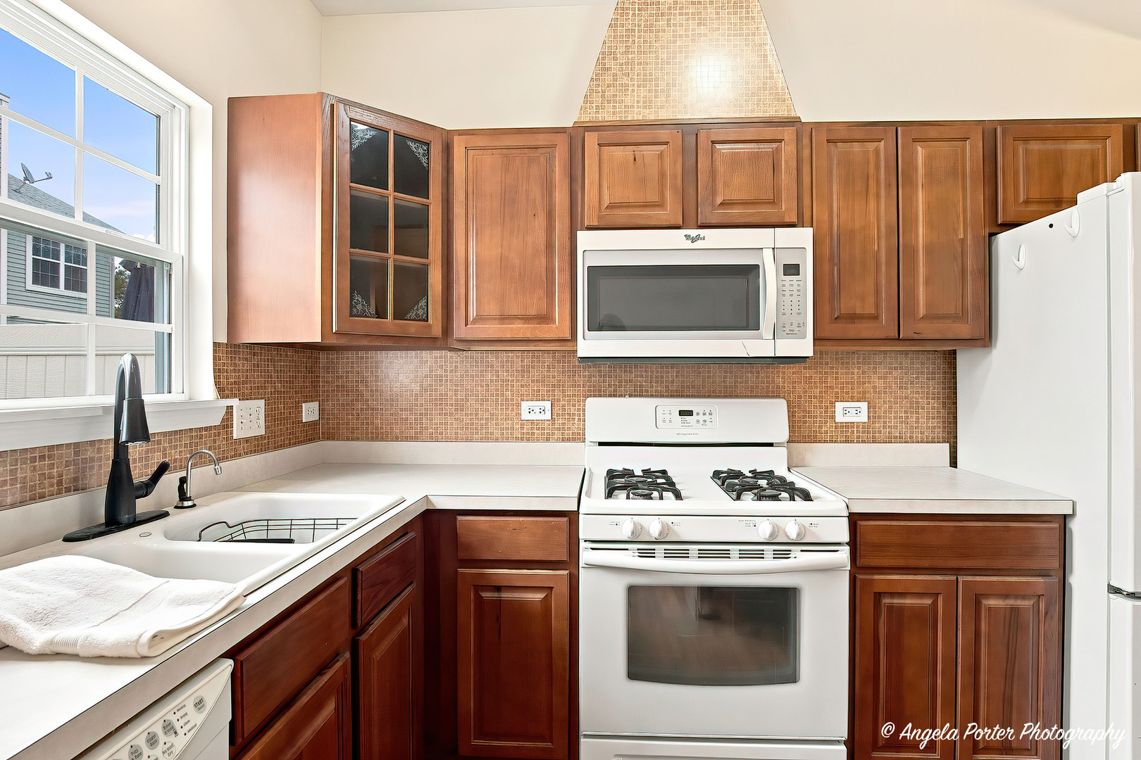2714 Kendall Crossing Property Photo 8