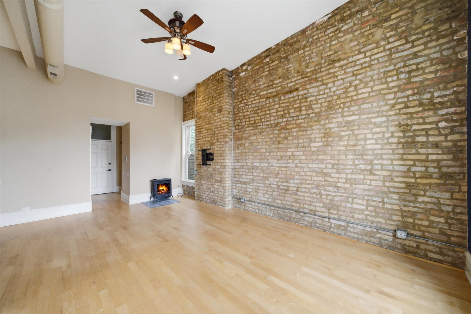 1333 W Huron Street 3a Property Photo 5
