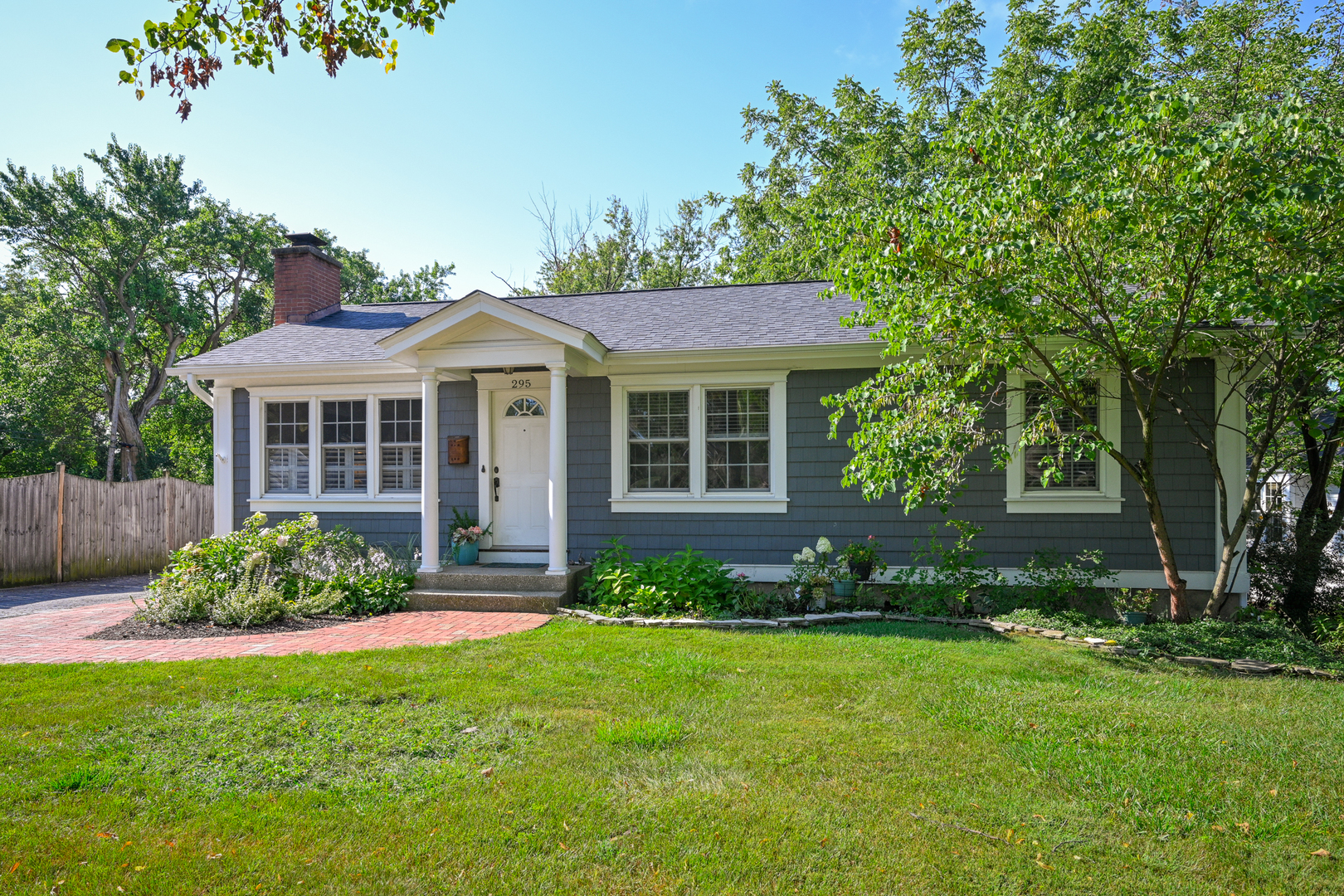 295 Cottage Avenue Property Photo 1