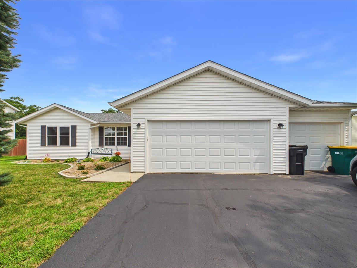 11255 Valerian Way Property Photo 1