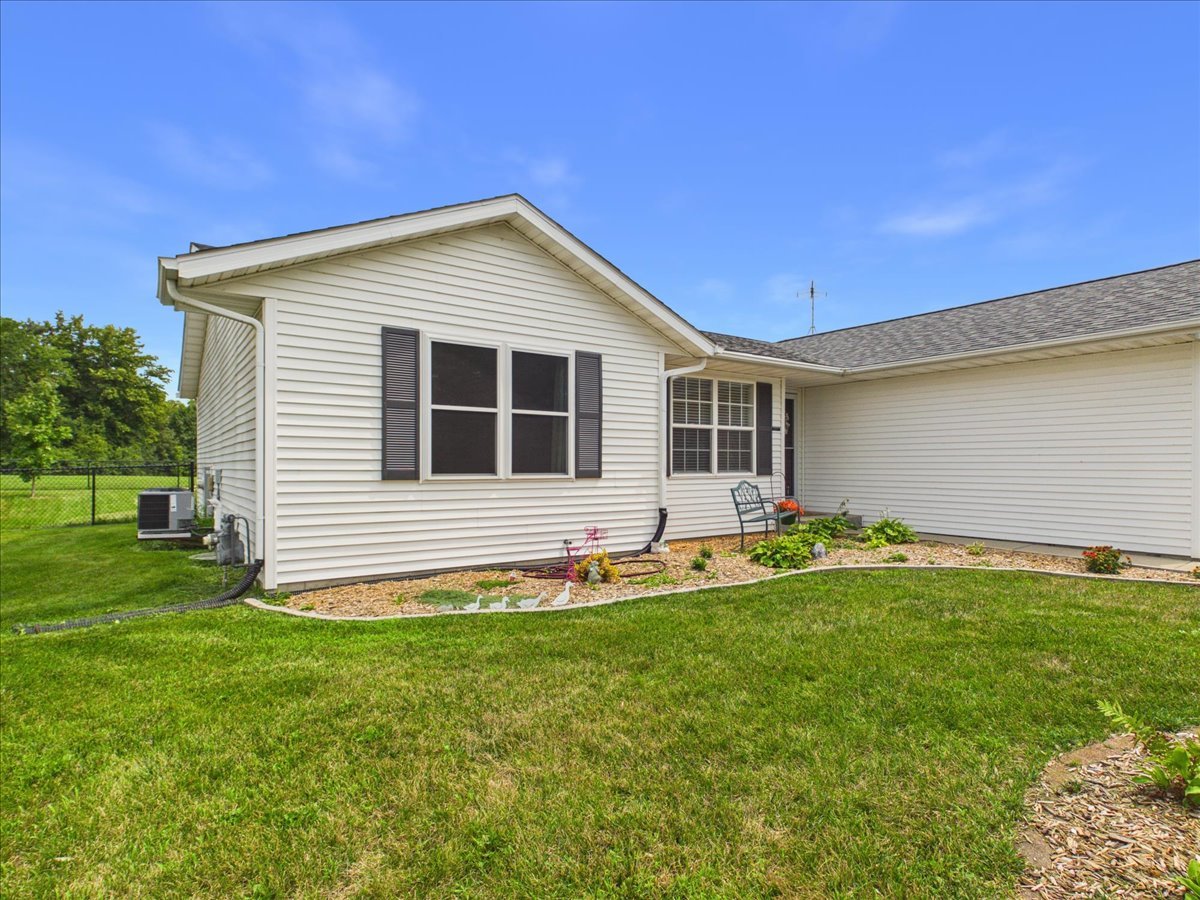 11255 Valerian Way Property Photo 2