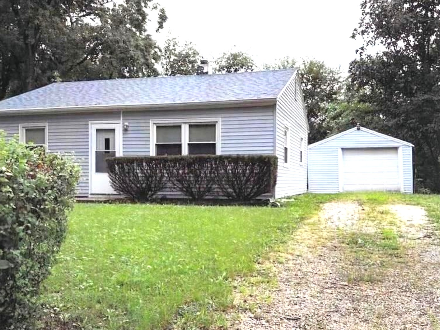 1148 Eastview Drive Property Photo 1