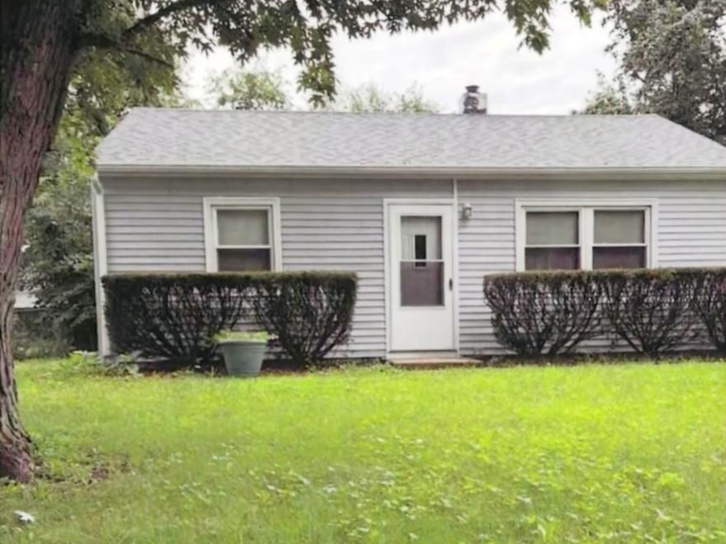 1148 Eastview Drive Property Photo 2