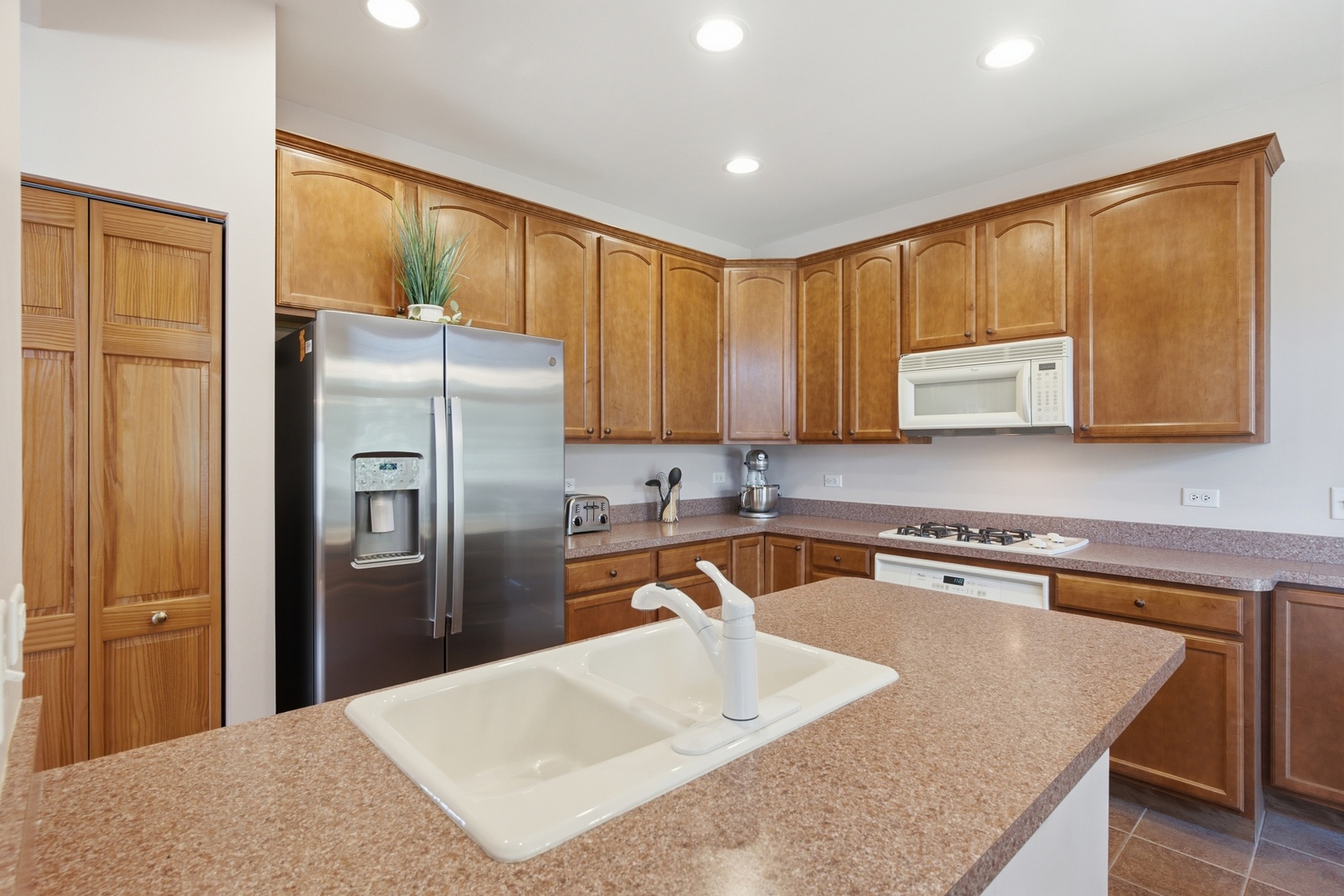 5560 Cambridge Way Property Photo 14