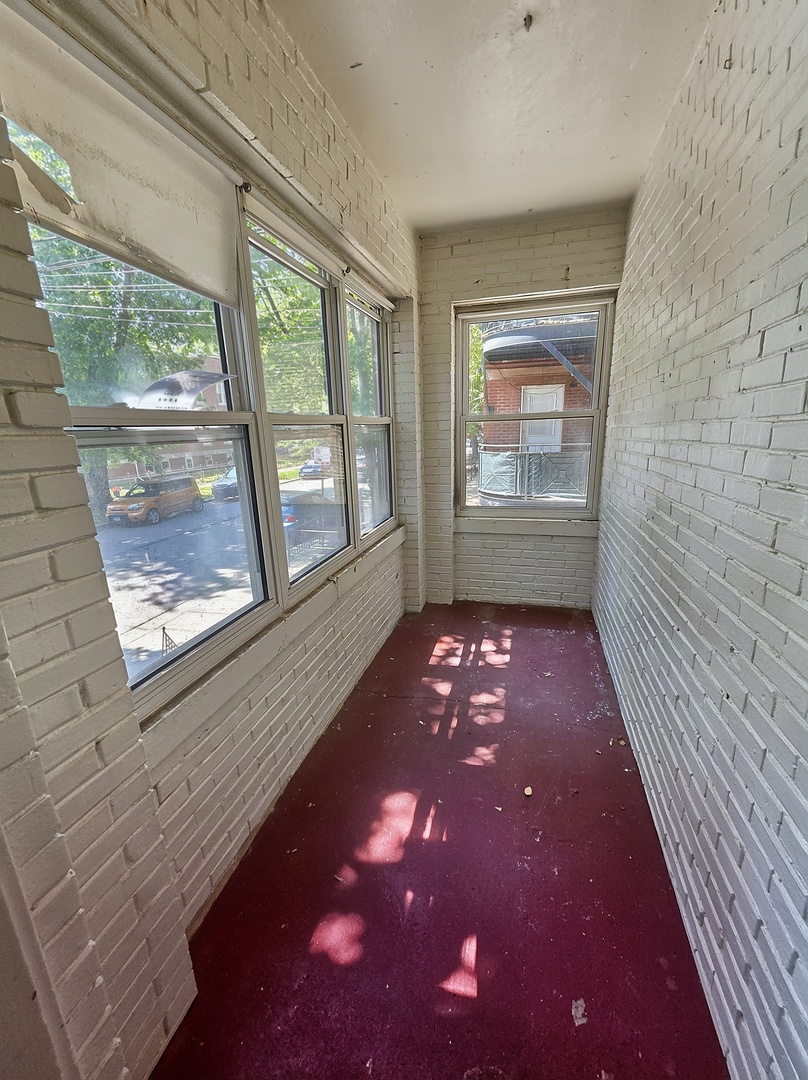 1308 W Rosemont Avenue 1 Property Photo 3