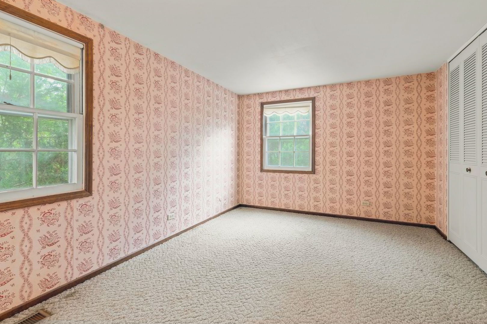 1054 Alden Lane Property Photo 12