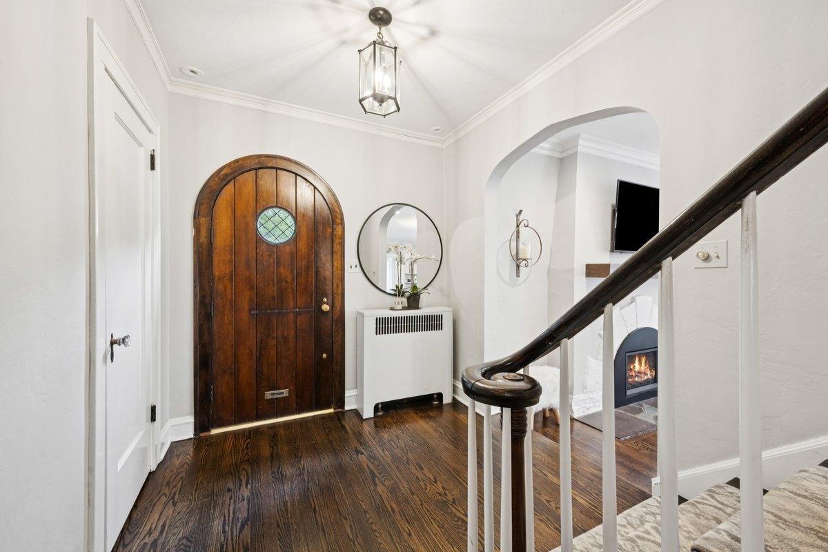 2019 Beechwood Avenue Property Photo 2