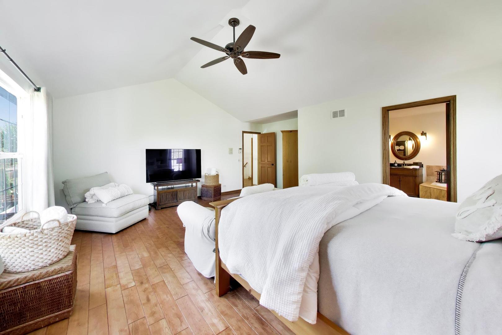 1693 Moorland Lane Property Photo 31