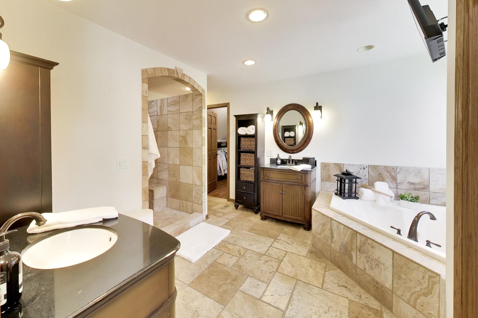 1693 Moorland Lane Property Photo 32