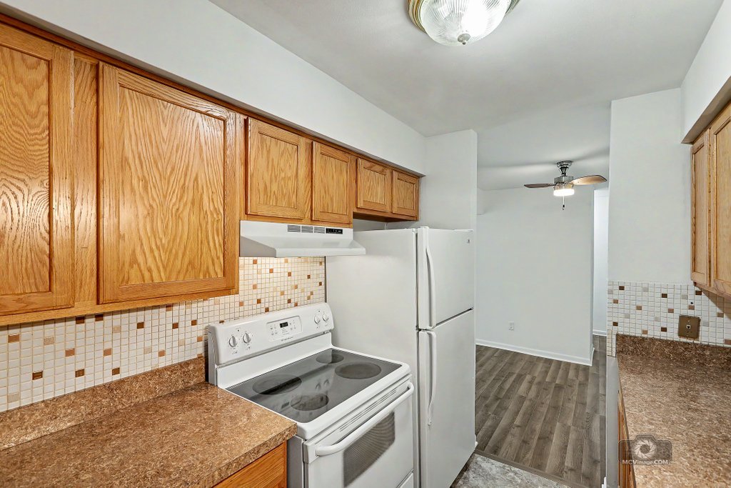 222 Madison Street 109 Property Photo 9