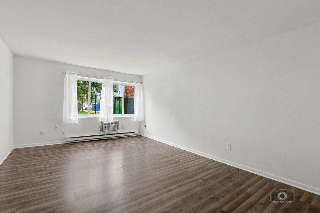 222 Madison Street 109 Property Photo 12