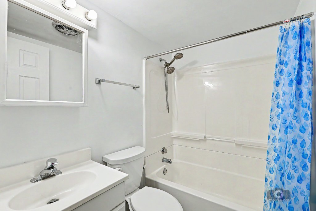 222 Madison Street 109 Property Photo 15