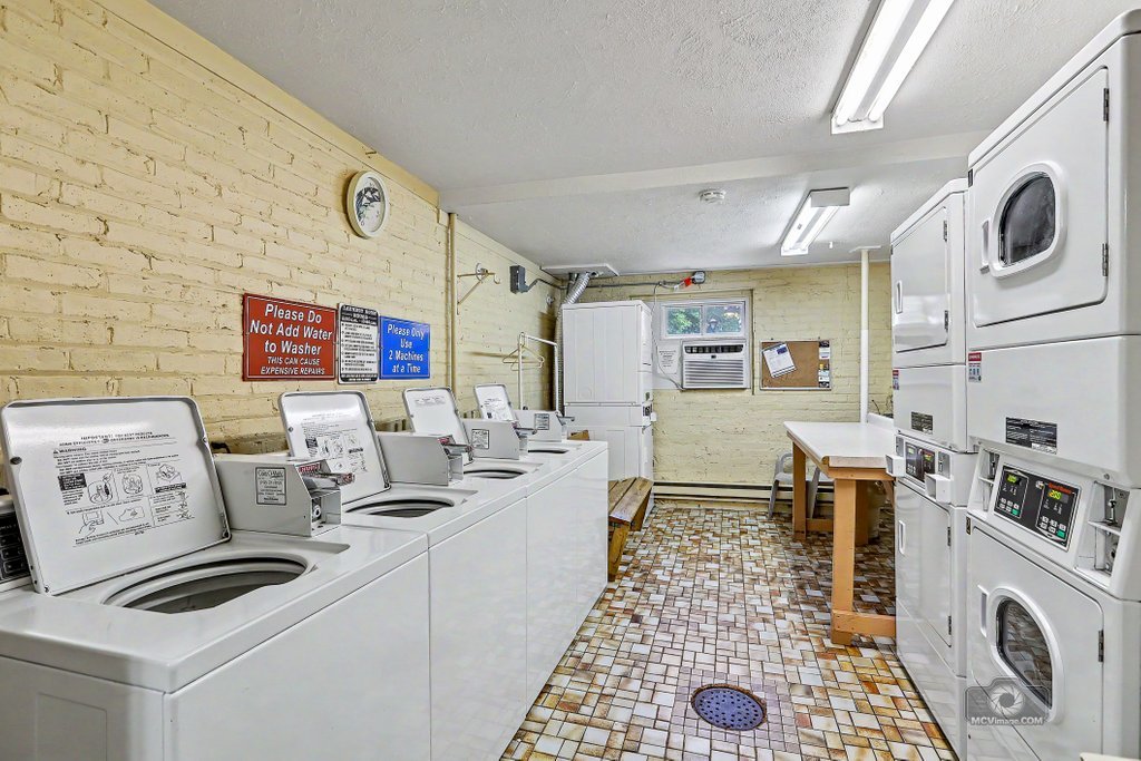 222 Madison Street 109 Property Photo 17