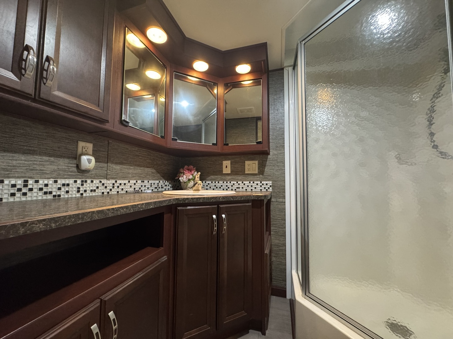 1/51 Woodhaven Lakes Property Photo 18