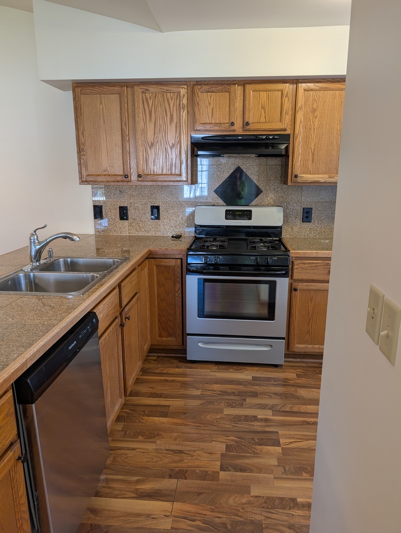 709b Burgess Drive B Property Photo 13