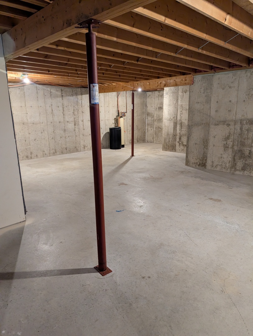 709b Burgess Drive B Property Photo 19