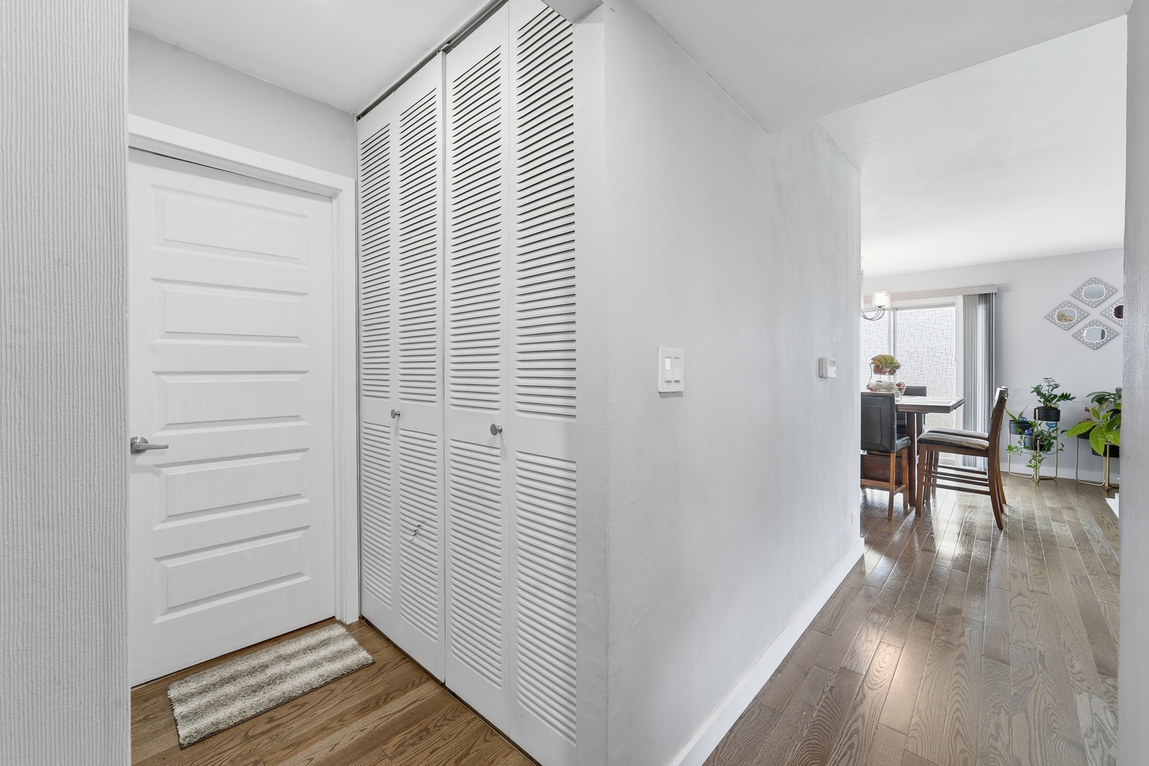 1811 Carlisle Court Property Photo 11