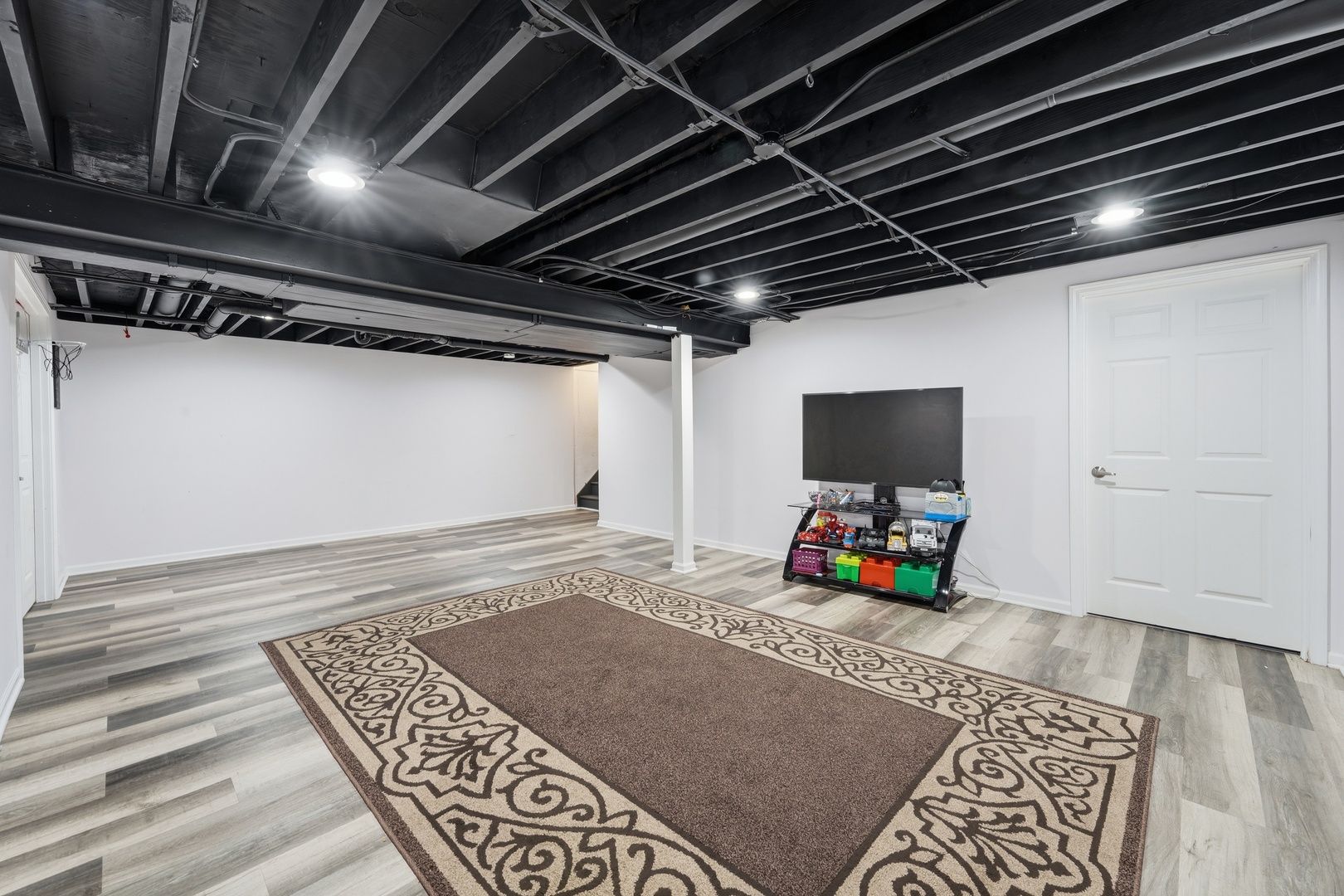 1811 Carlisle Court Property Photo 15