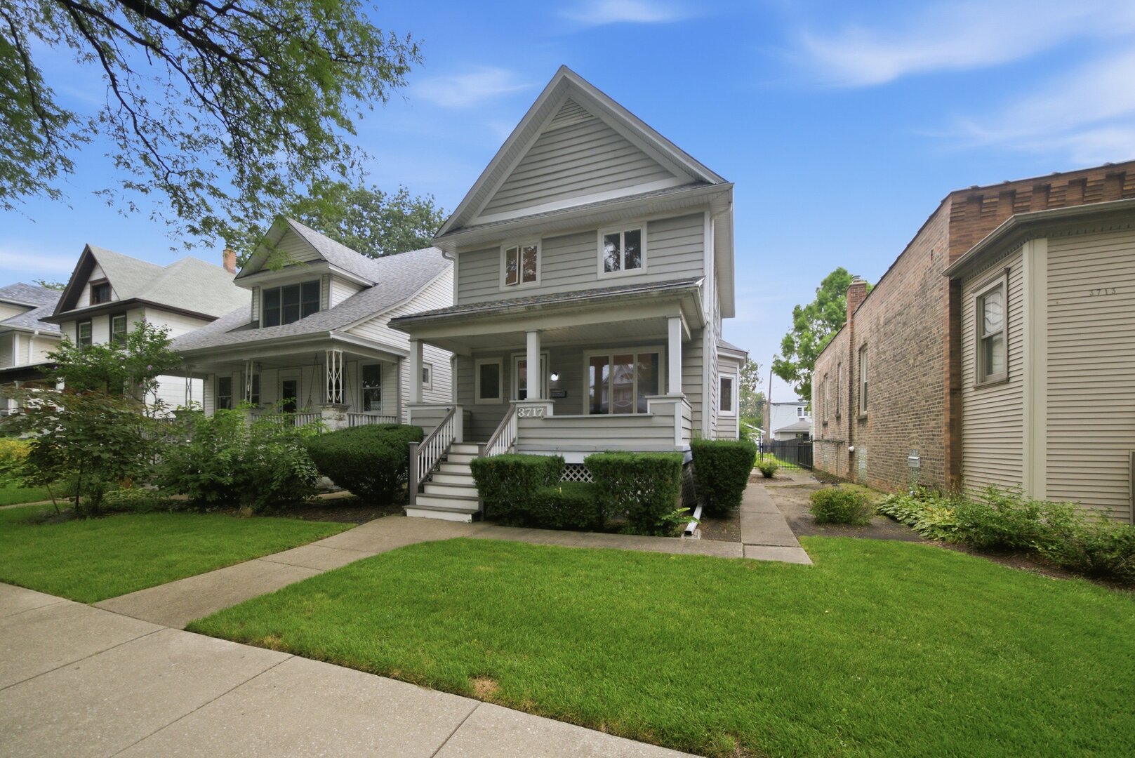 3717 N Kildare Avenue Property Photo 2