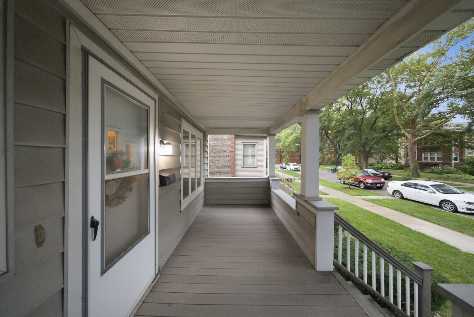 3717 N Kildare Avenue Property Photo 4