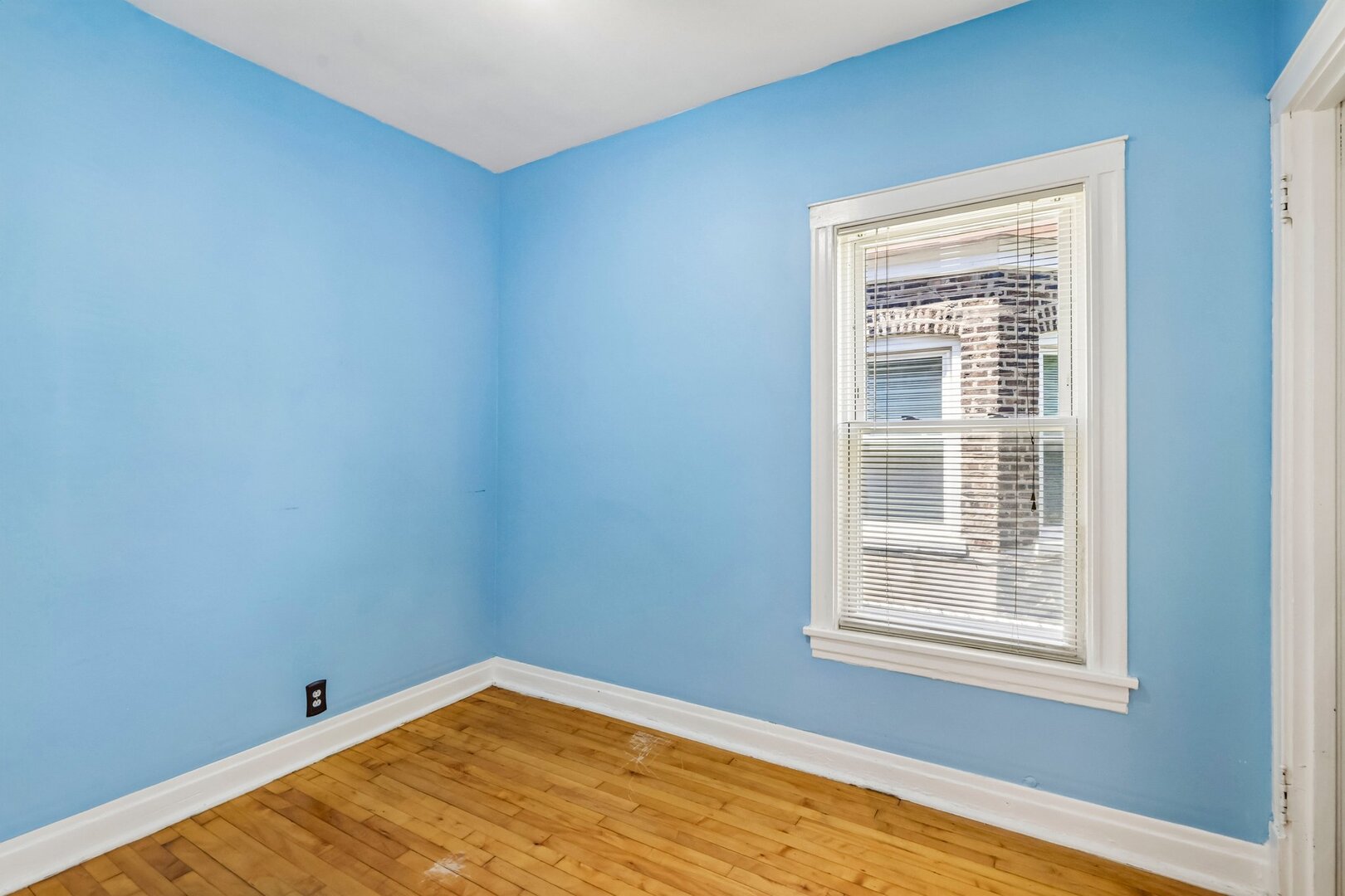 3234 W Haddon Avenue Property Photo 16