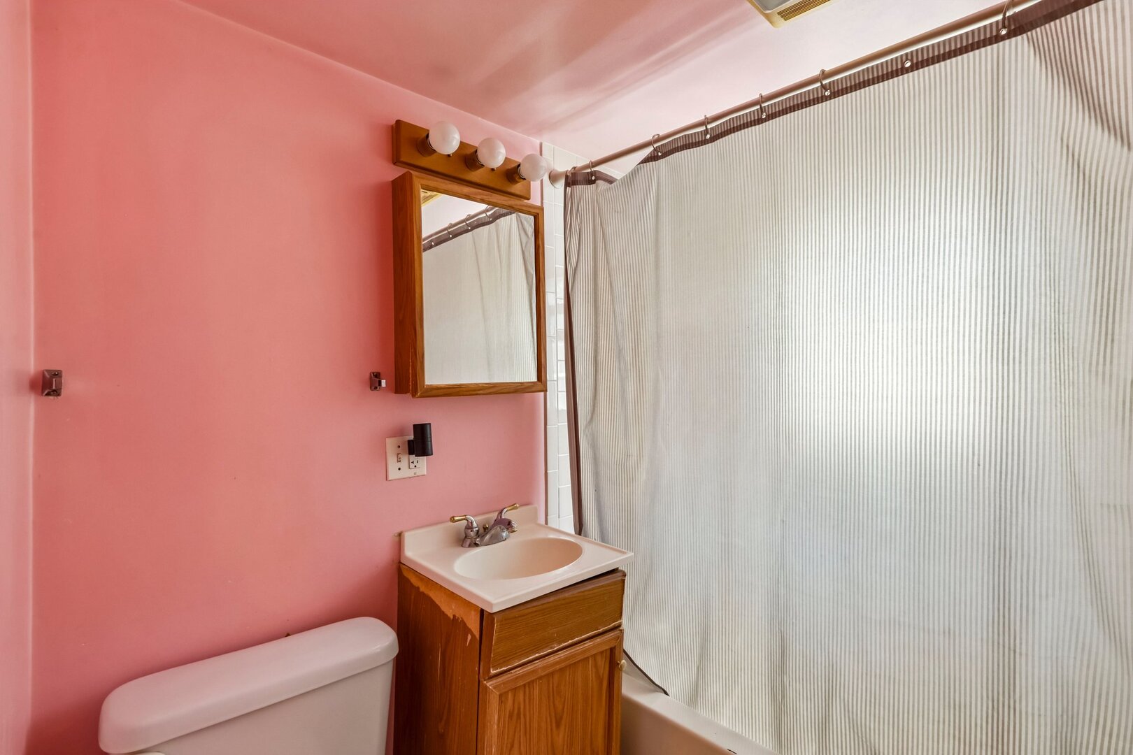 3234 W Haddon Avenue Property Photo 20