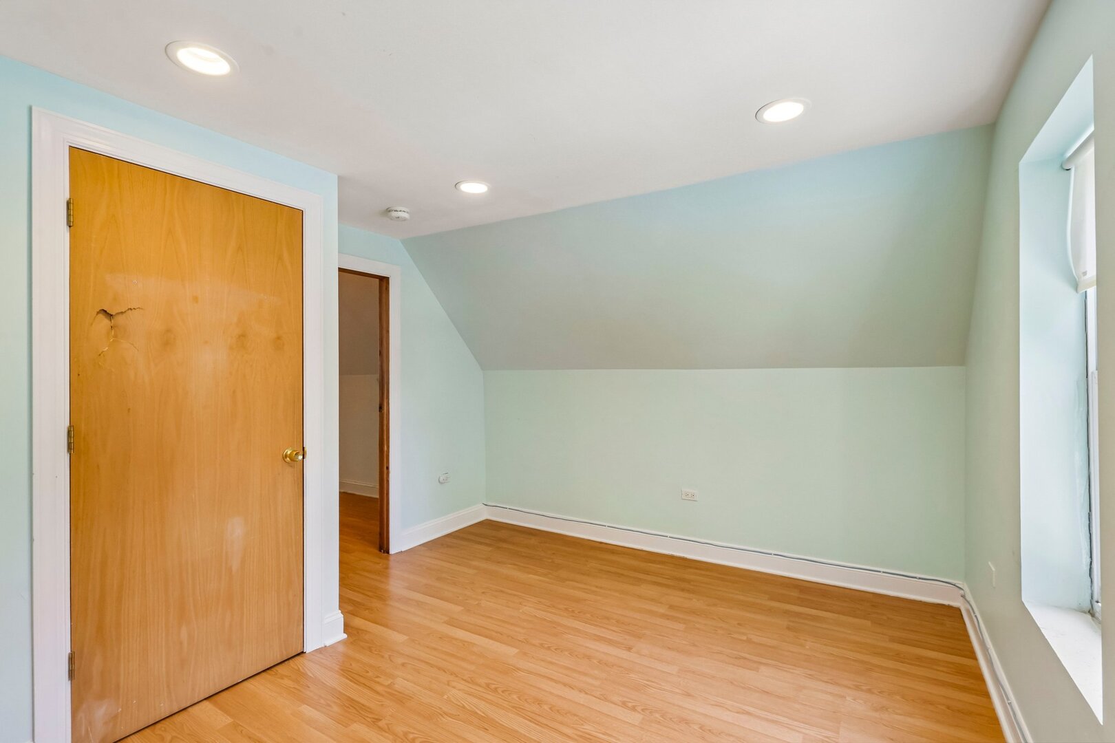 3234 W Haddon Avenue Property Photo 22