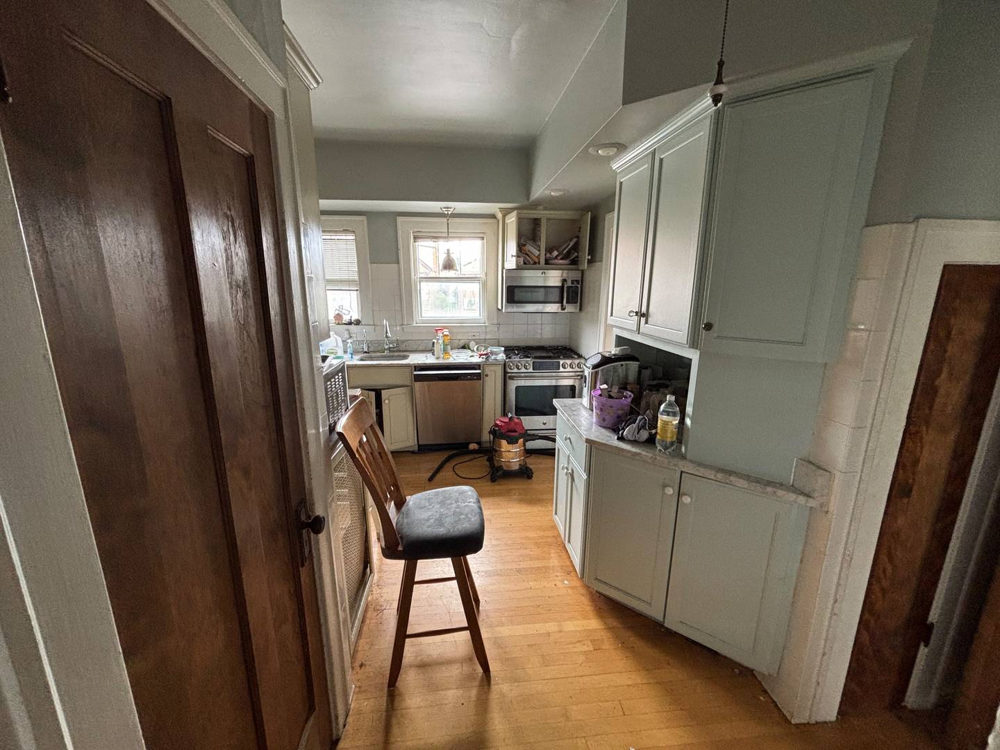 10300 S Talman Avenue Property Photo 8