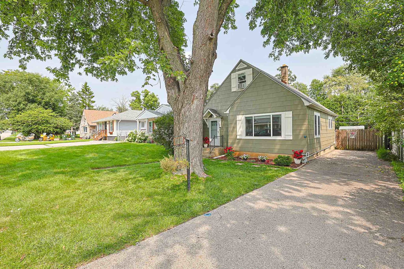 1429 Ridgeway Avenue Property Photo 2