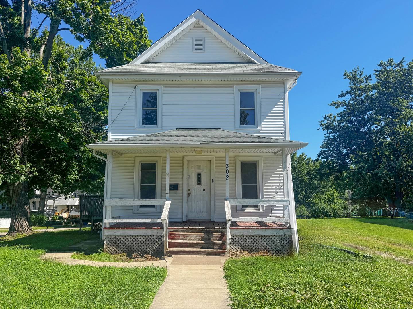 302 E Prospect Street Property Photo 1