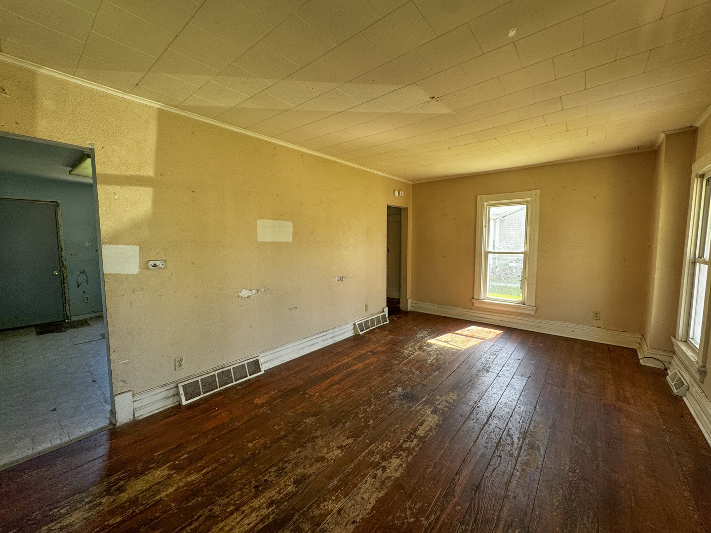 302 E Prospect Street Property Photo 7