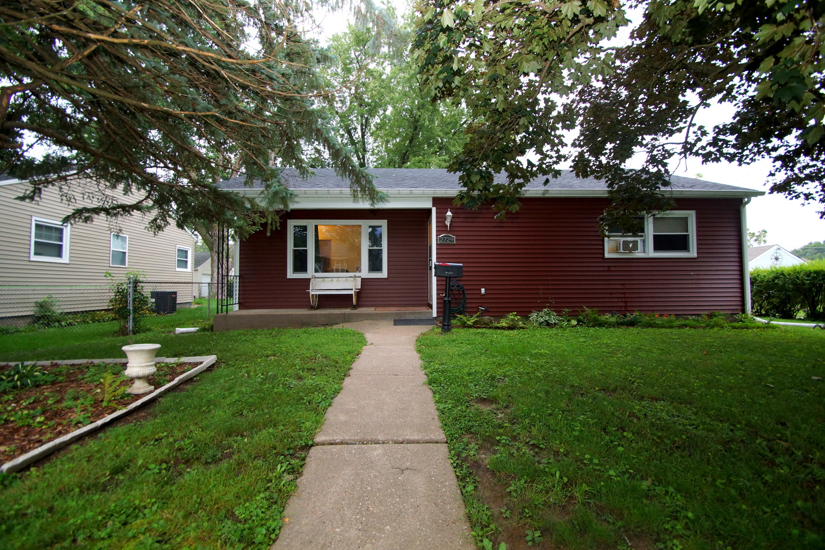 2729 Bellevue Avenue Property Photo 1