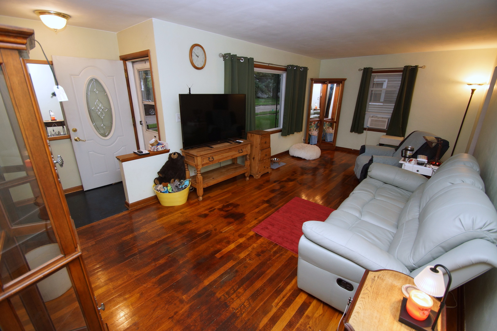 2729 Bellevue Avenue Property Photo 5